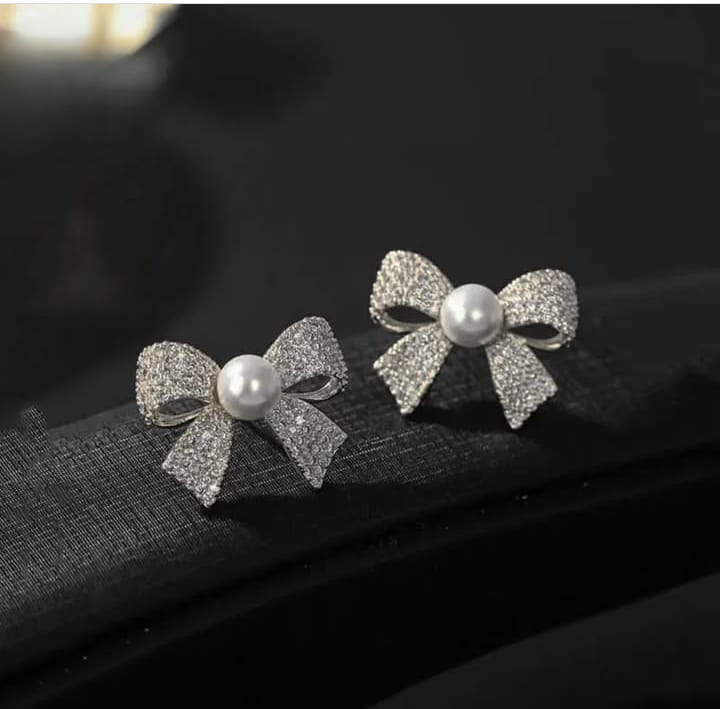 Korean Elegant Zircon Bow style Earrings Pearl style Bow Earrings For Girls - Silver