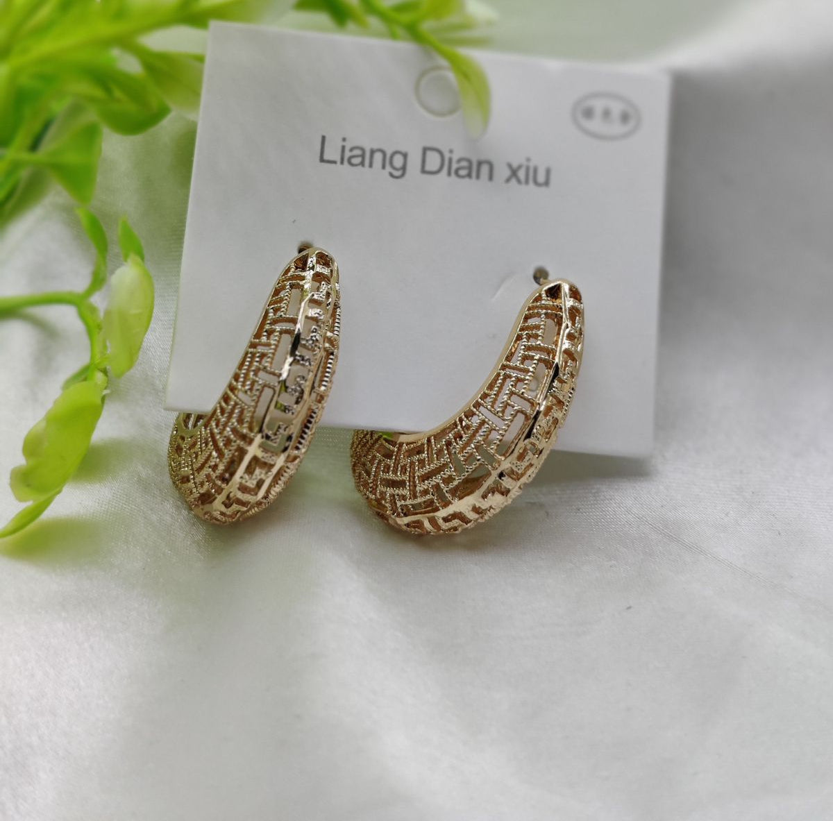 Imported Elegant Crystal Flower Dangle Earrings – Graceful & Stylish - Luxurious Gold Finish | Best Quality Artificial Earrings For Girls & Women