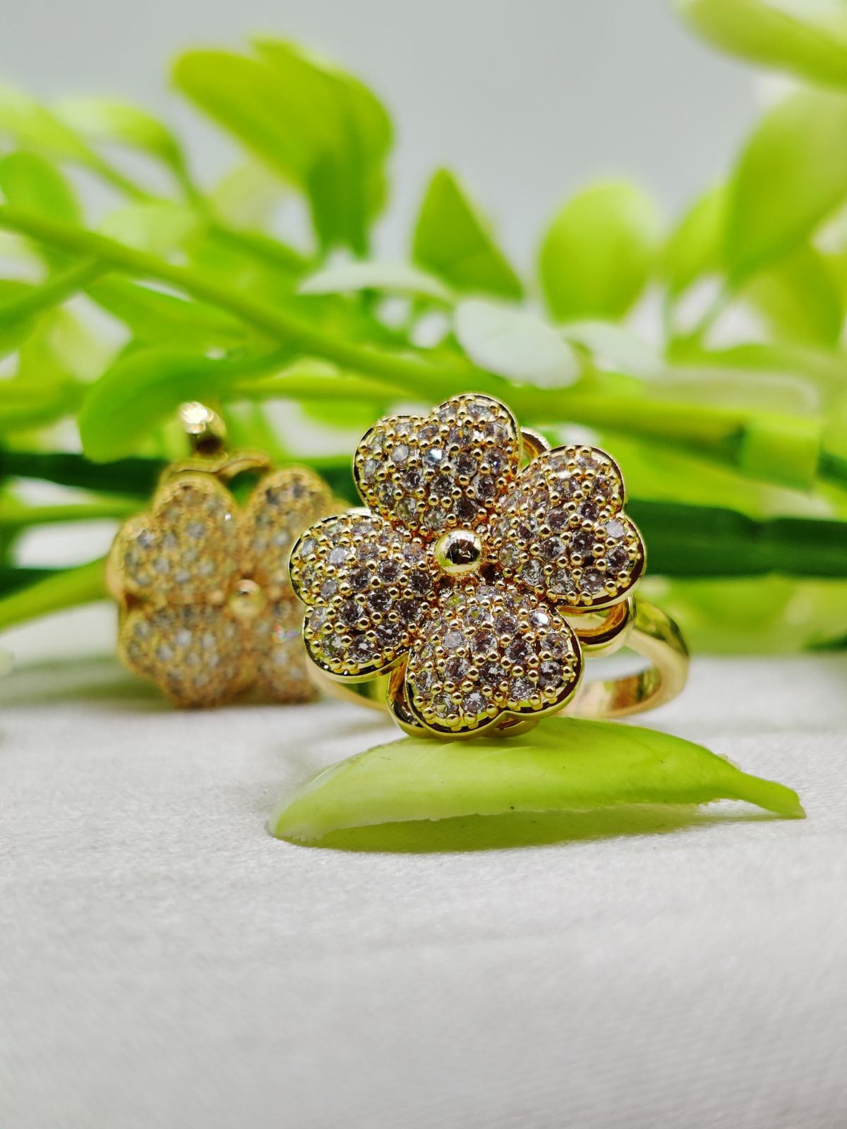 1 Piece Imported Blossoming Elegance Moveable Ring β Gold & Silver Color Options π | Luxurious Design Ring | Adjustable Ring | Ring For Girls & Women β¨ - Golden