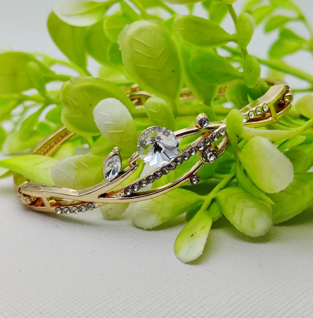 Elegant Adjustable Imported Crystal Vine Bracelet – A Dazzling Masterpiece | Best Quality Artificial Bracelet For Girls & Women | Imported Glamour for Every Occasion