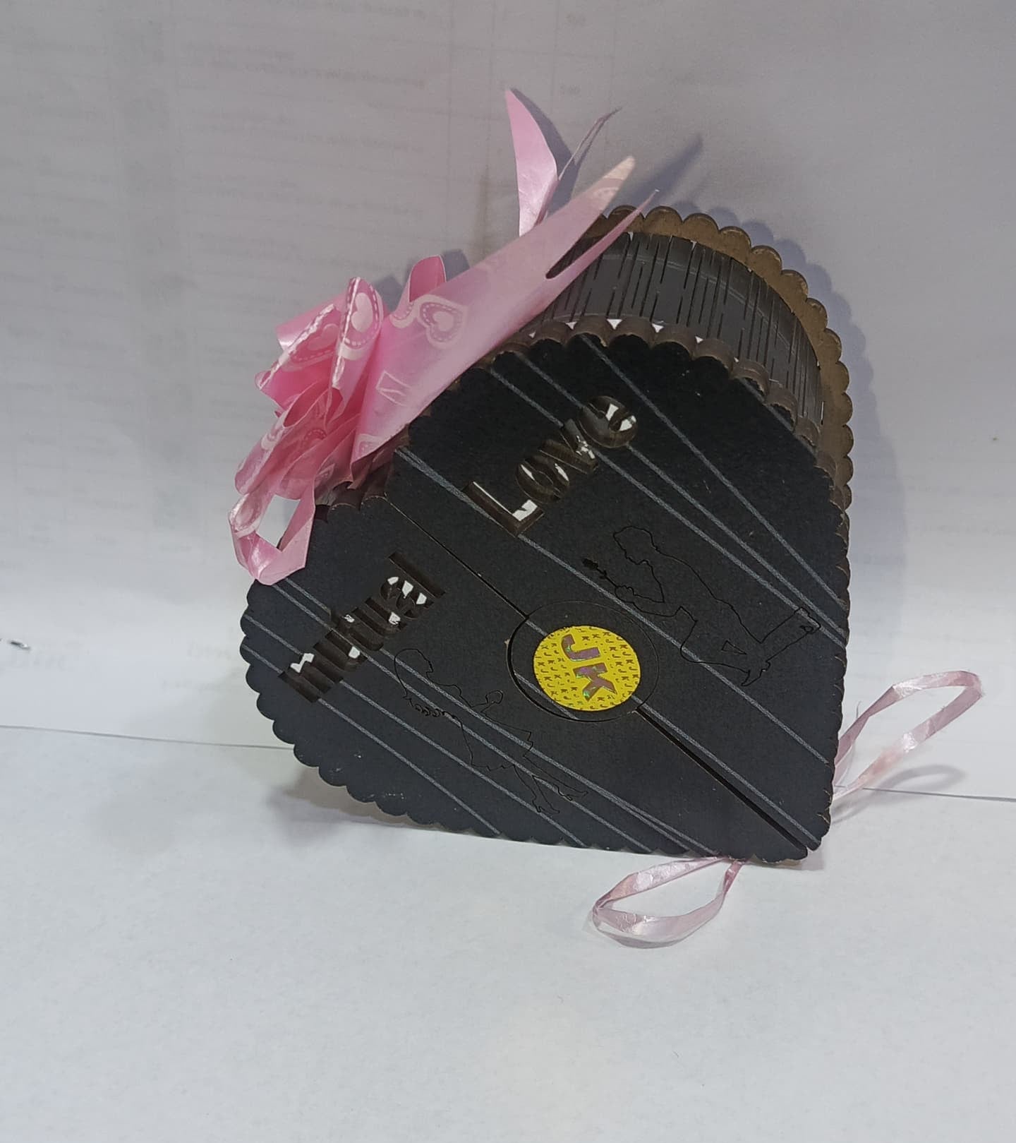 Mutual Love Unisex Eau de Parfum β Long-Lasting Fragrance for Men and Women β 75ml Natural Scent Blend for Everyday Elegance and Romantic Moments - Random Color