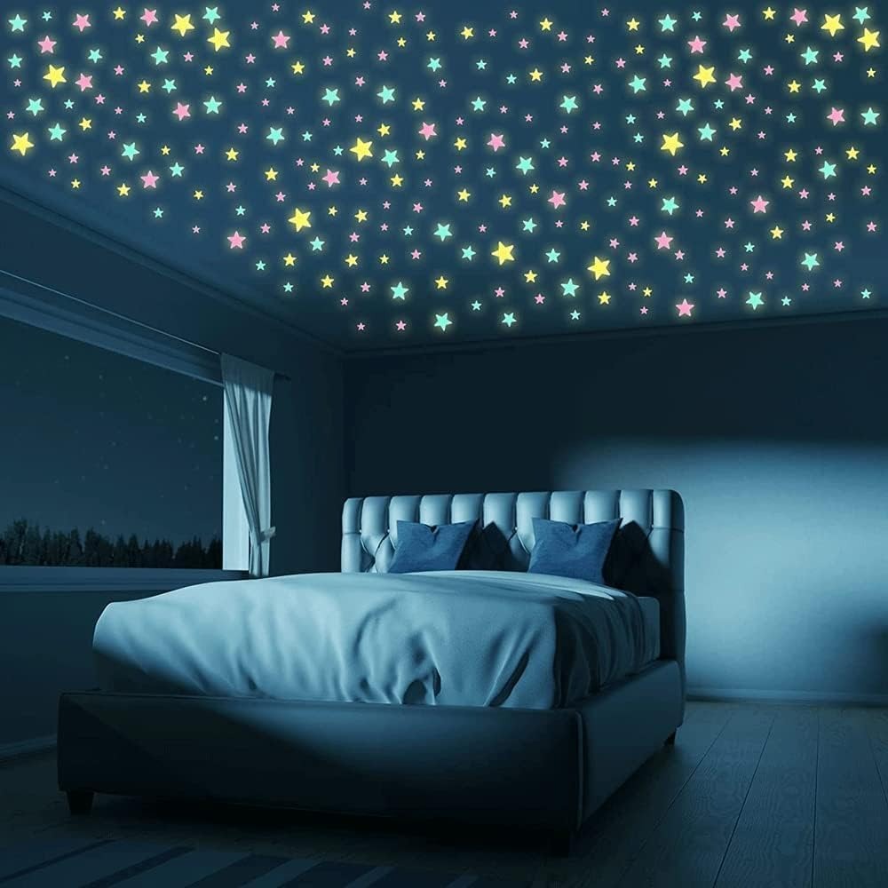 Pack of 100 – 3D Glowing Stars for Ceiling and Wall Decoration – Luminous Night Sky Stickers for Kids’ Rooms, Bedrooms, and Nurseries – Glow-in-the-Dark Wall Decals with Adhesive
