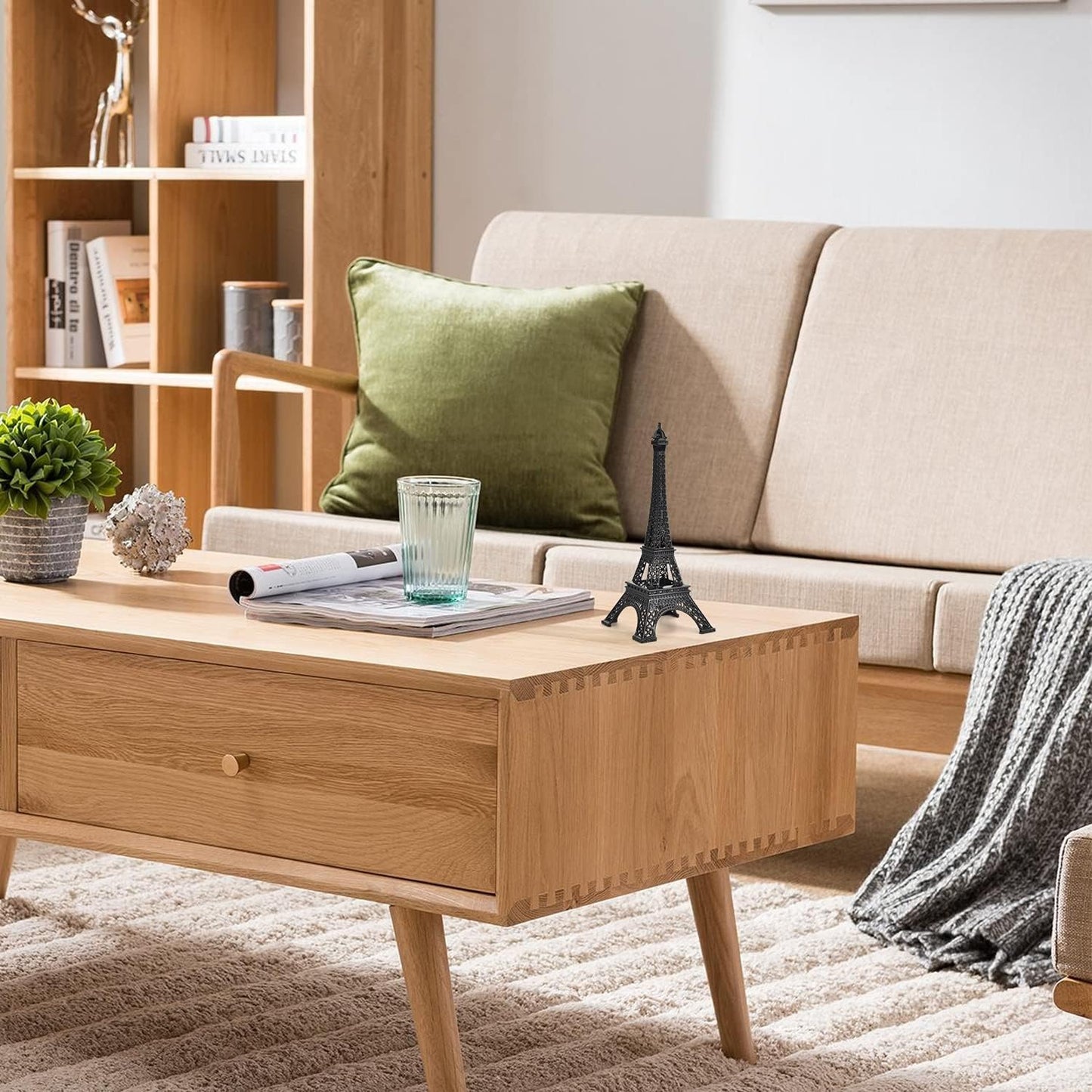 7-Inch Eiffel Tower Statue Home Decor | Bronze Alloy Metal Paris Landmark Model for Desk, Shelf & Gift