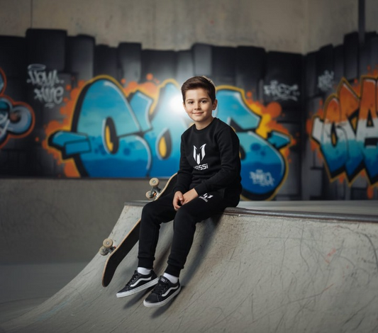 Kids Missi Printed Black & Black Tracksuit Set | Winter Fleece Sweatshirt & Trouser Outfit for Boys & Girls – Warm, Cozy & Stylish small