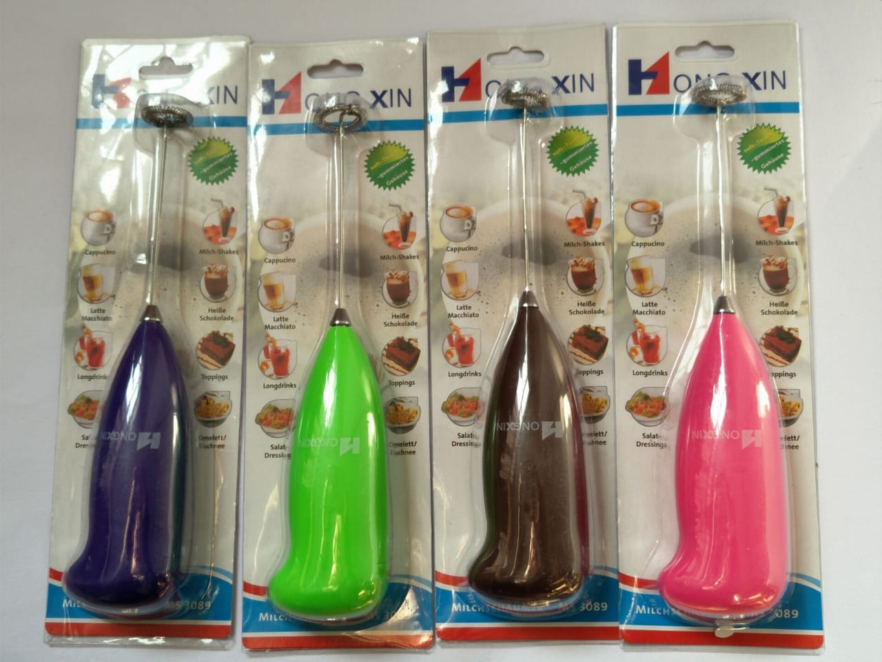 Electric Egg Beater Milk Drink Coffee Whisk Mixer Foamer Mini Handle Stirrer Practical Cooking Tool Kitchen Mini Whisk(random color)