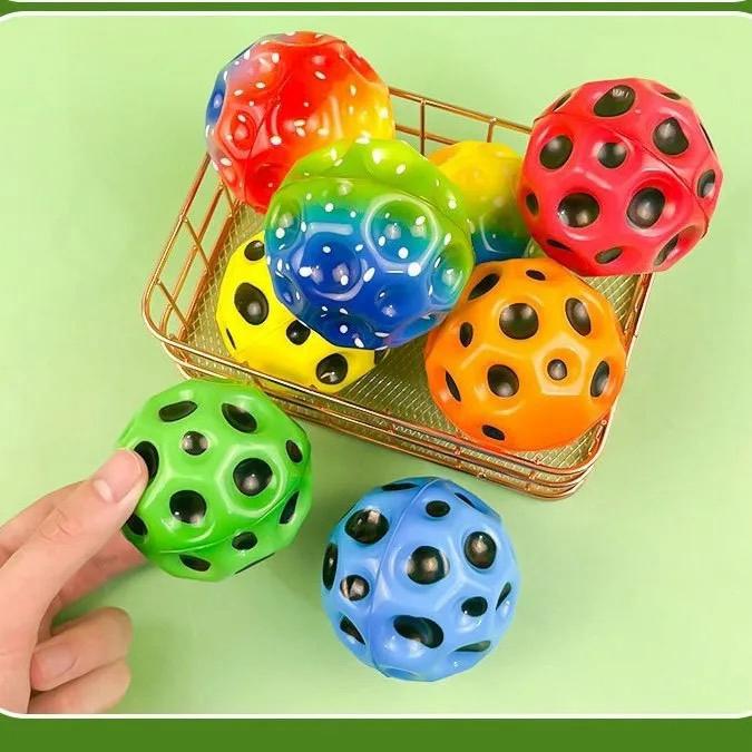 pack of 2 High Resilience Hole Ball Soft Bouncy Ball Anti-fall Moon Shape Porous Bouncy Ball Kids Indoor Outdoor Balls High Bouncing Moon Stress Ball (random color)