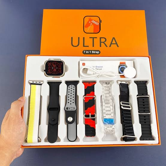 7 In 1 Ultra Smart Watch Series 8 Wireless Charging 7 Straps(Random color)