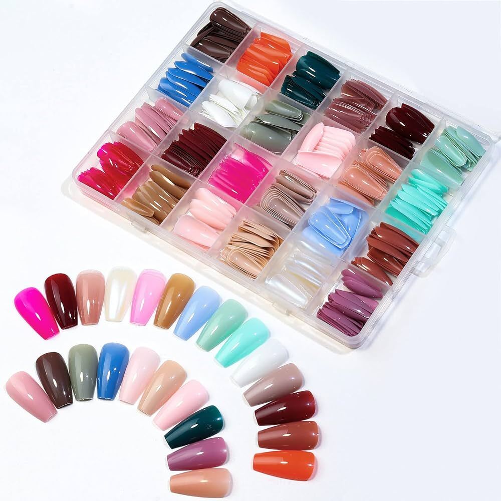 576 Pcs Reusable Fake Nails with Box – Beautiful Variety of Colors | Best Fake Nails For Girls ( Random Color Nails ) - With Glue