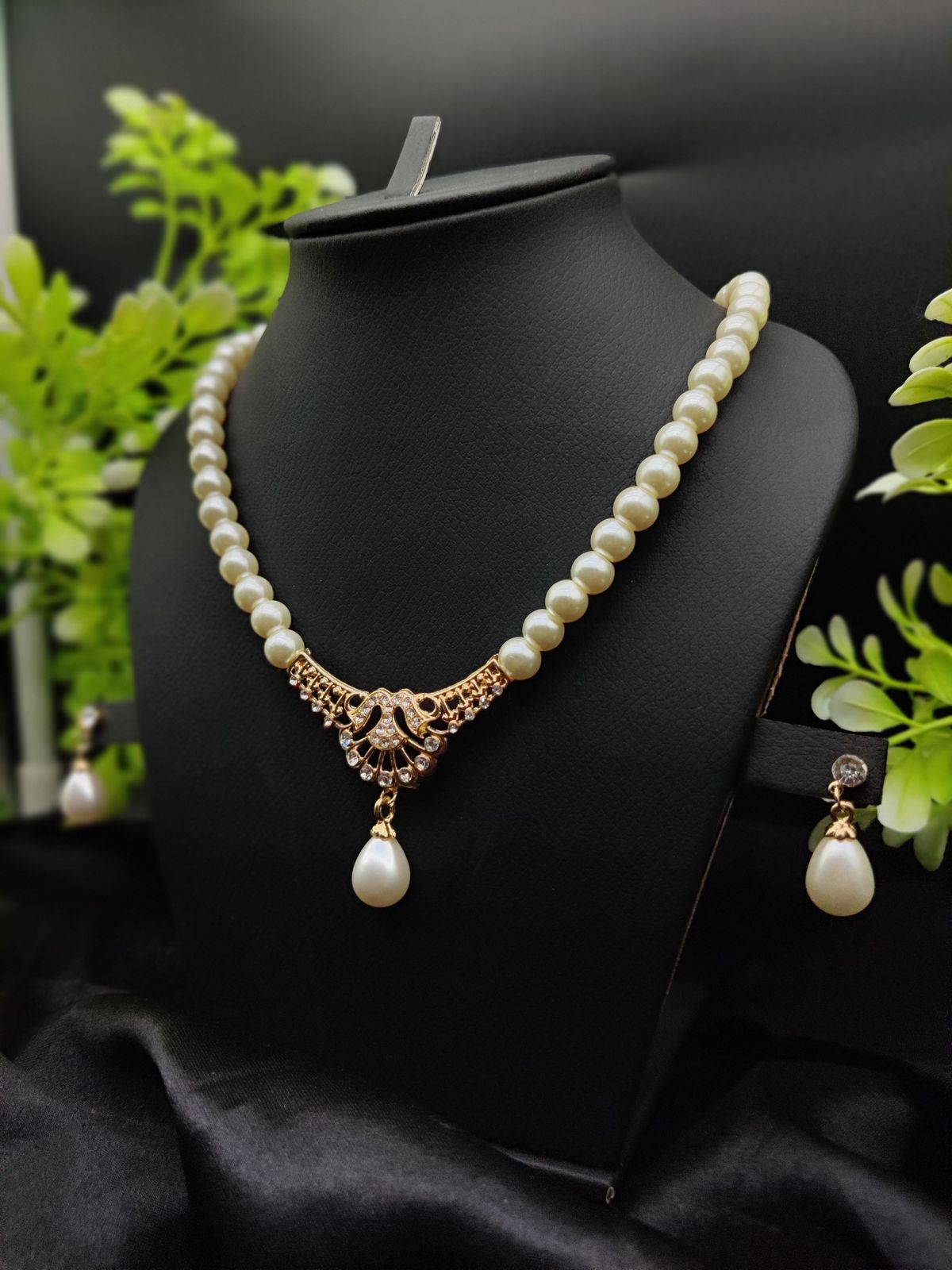 Imported Regal Pearl Embrace Necklace Set with Elegant Drop Design ✨ | Best Quality Necklace For Girls &amp; Women | Artificial Jewellery