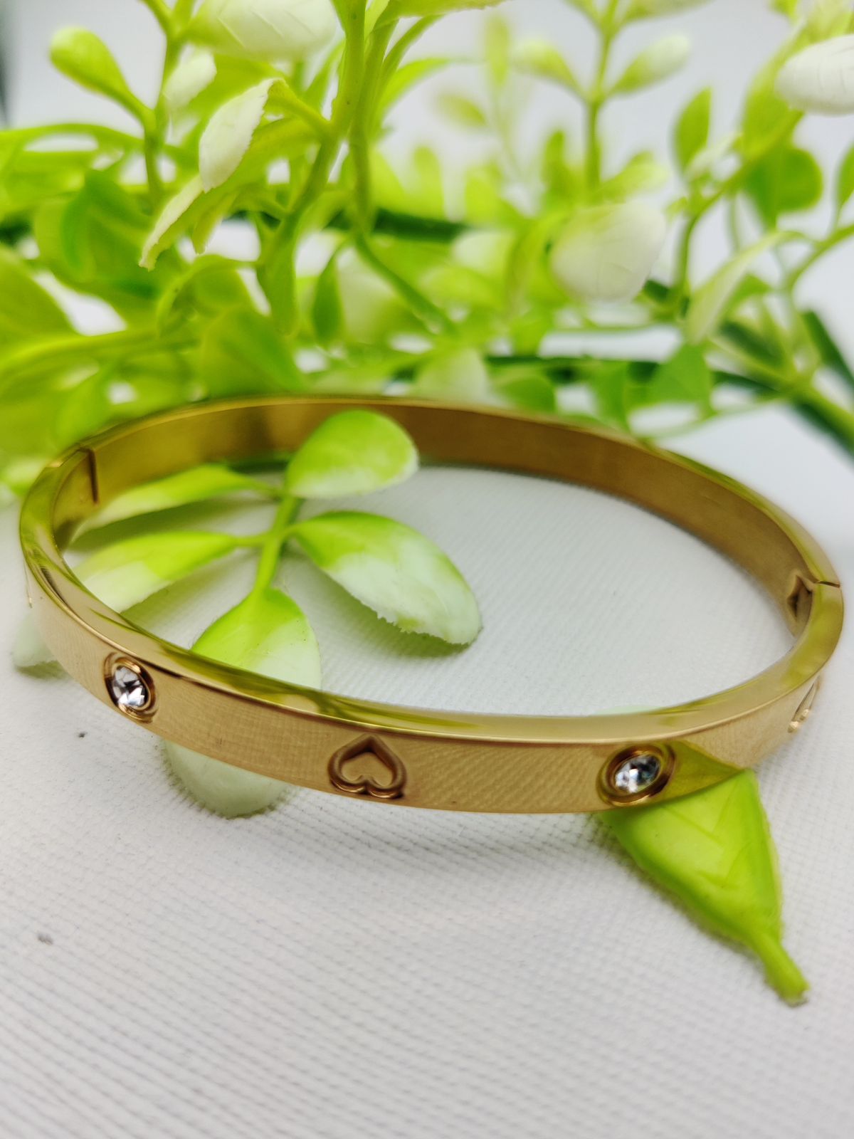 Adjustable Cartier Heart Charm Bracelet – Imported Luxury Bracelet | Best Quality Artificial Bracelet For Girls &amp; Women | Bracelet For Every Occasion | Elegant Design ✨