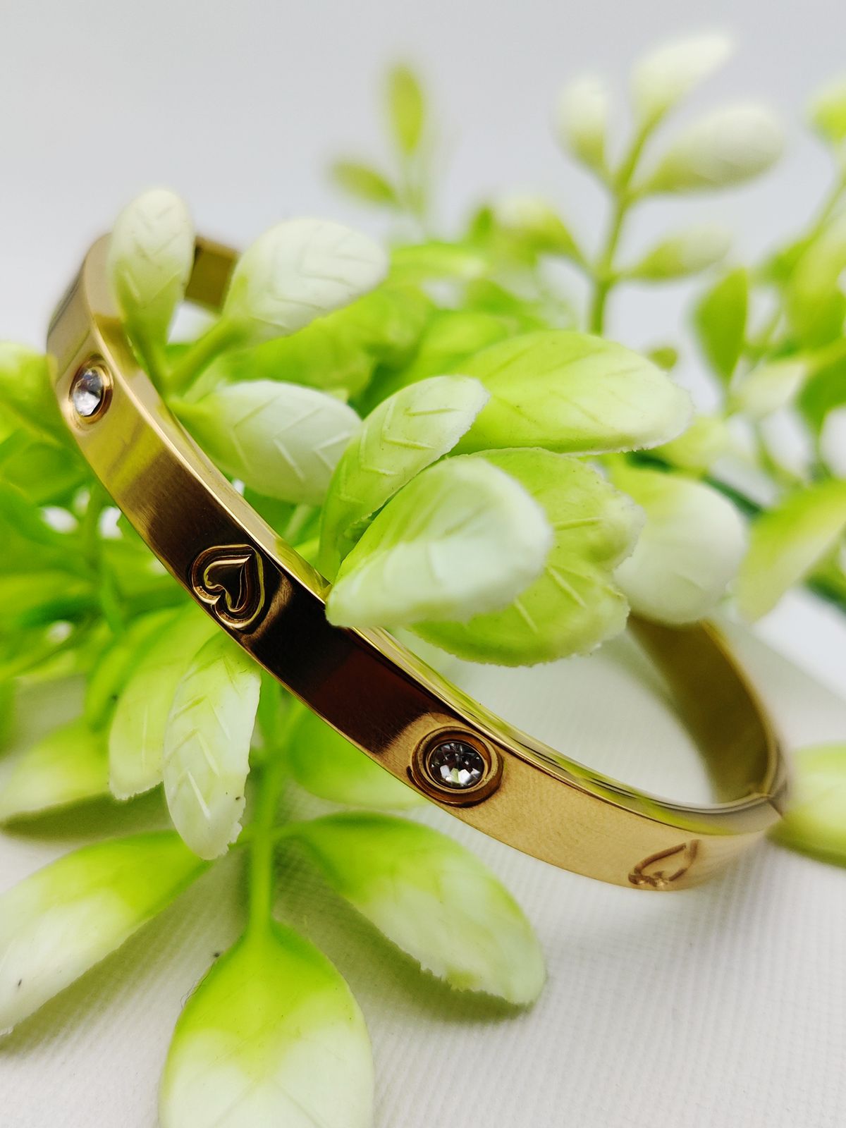 Adjustable Cartier Heart Charm Bracelet – Imported Luxury Bracelet | Best Quality Artificial Bracelet For Girls &amp; Women | Bracelet For Every Occasion | Elegant Design ✨