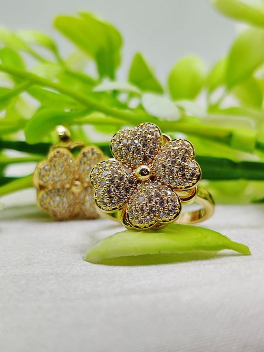 1 Piece Imported Blossoming Elegance Moveable Ring – Gold &amp; Silver Color Options 🌟 | Luxurious Design Ring | Adjustable Ring | Ring For Girls &amp; Women ✨ - Golden