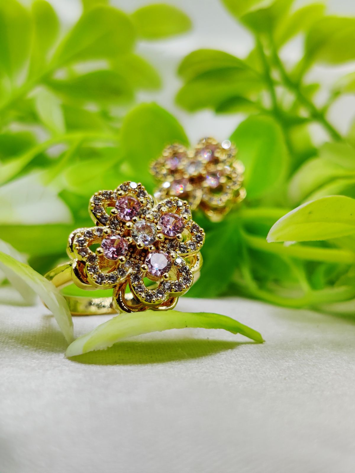 1 Piece Imported Elegant Moveable Floral Cluster Ring with Sparkling Zircon Detailing 🌟 | Luxurious Design Ring | Adjustable Ring | Ring For Girls &amp; Women ✨ - Golden