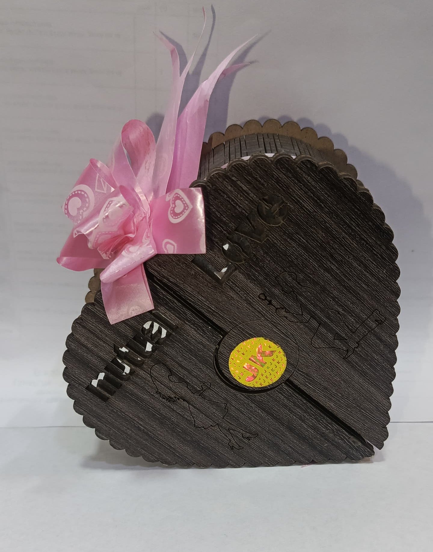 Mutual Love Unisex Eau de Parfum – Long-Lasting Fragrance for Men and Women – 75ml Natural Scent Blend for Everyday Elegance and Romantic Moments - Random Color