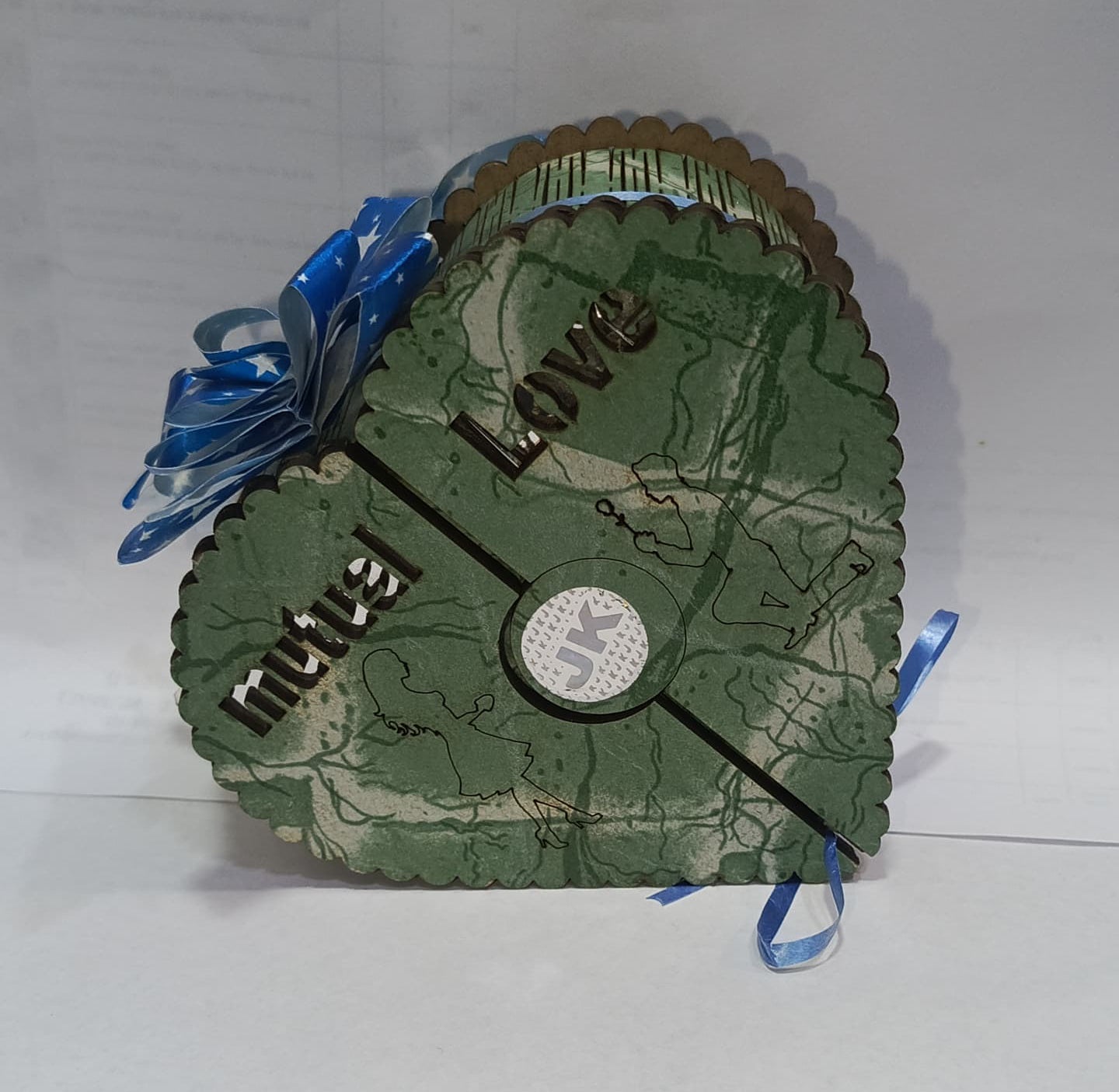 Mutual Love Unisex Eau de Parfum – Long-Lasting Fragrance for Men and Women – 75ml Natural Scent Blend for Everyday Elegance and Romantic Moments - Random Color