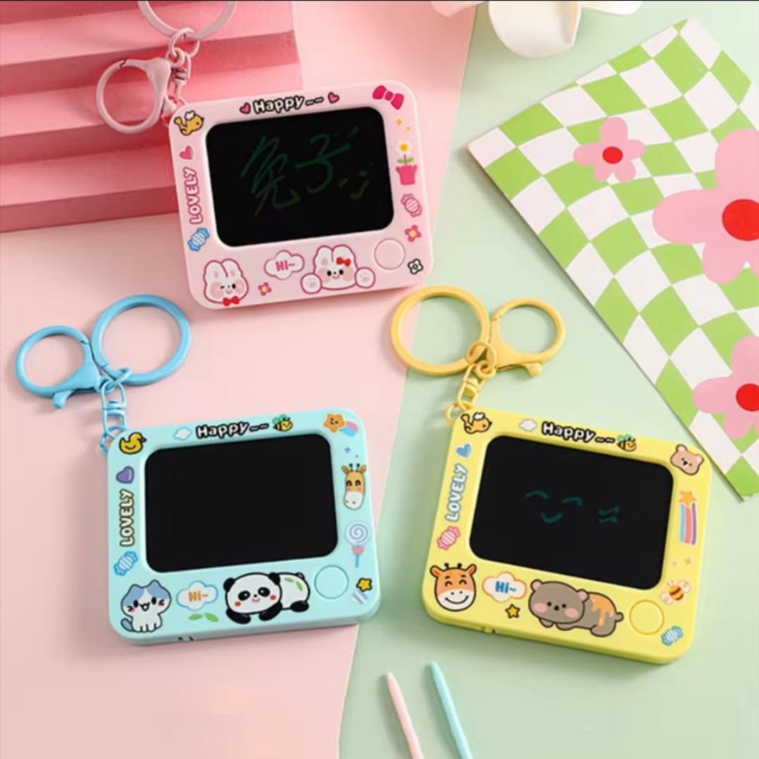 Creative Mini Graffiti Board Keychain – Cute Cartoon Bag Pendant &amp; Reusable Drawing Tablet for Students, Kids &amp; Artists (Random Color)