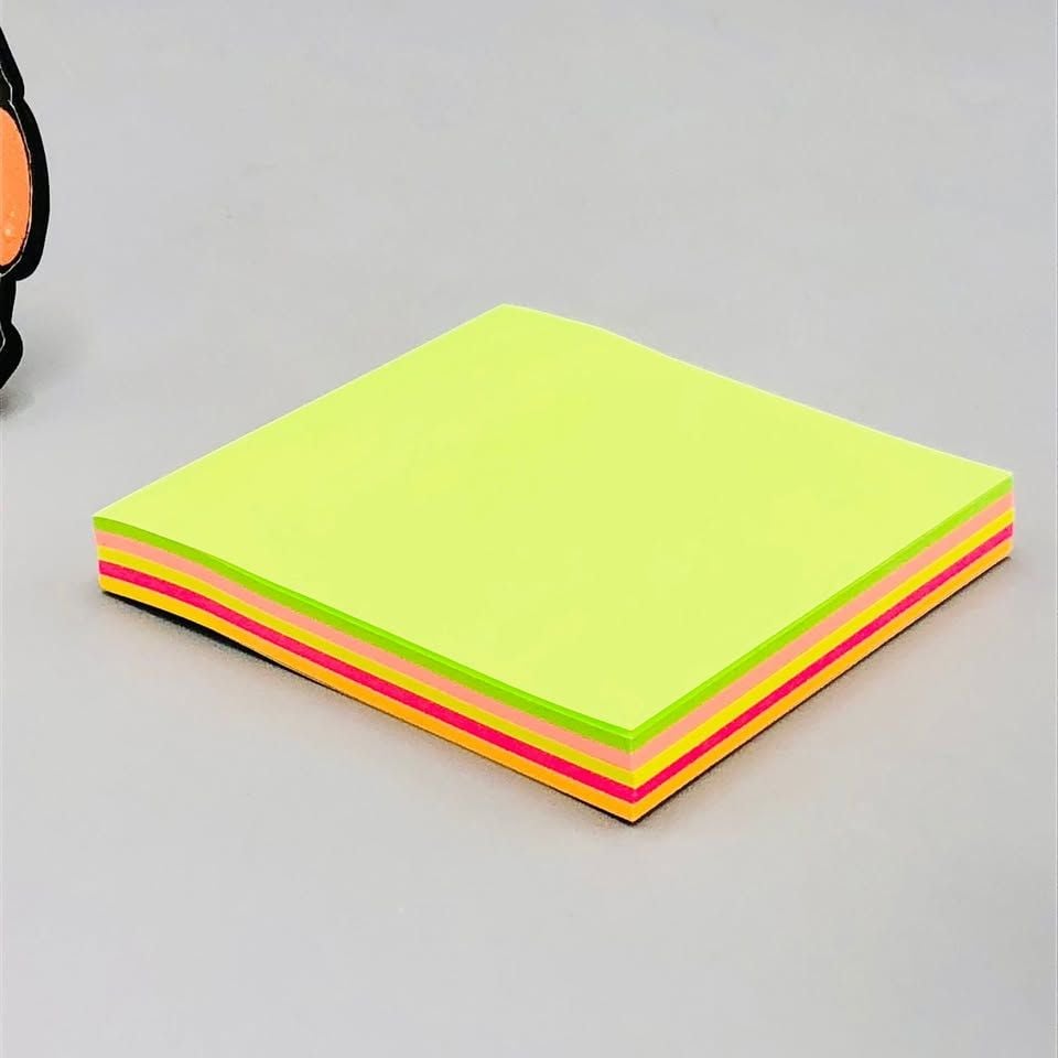 3x3 Inches Sticky Notes Pack – 100 Sheets Per Pad, Strong Adhesive Backing, Easy to Write On, Peel-Off Convenience, Perfect for Home, Office, and School Use (Random Color)