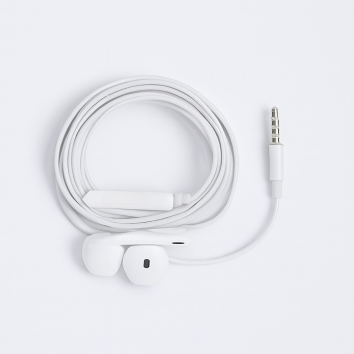 Gionee Original Handsfree – High Bass Quality Wired Earphones with Mic & 3.5mm Jack